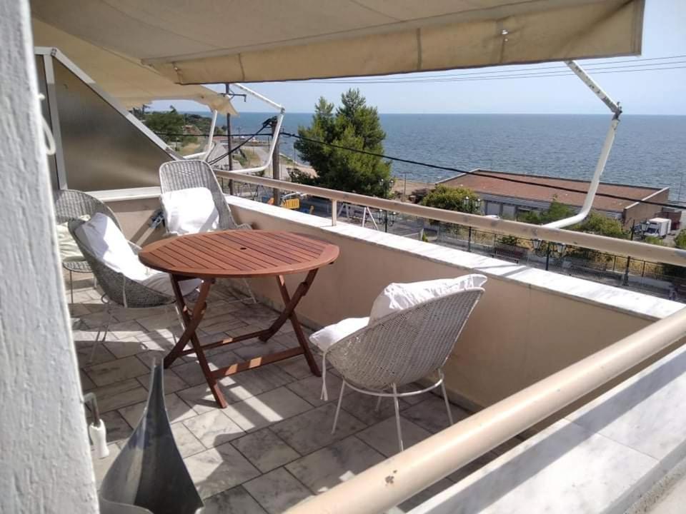 Super View Seafront Apartment 尼亚米卡尼奥纳 外观 照片